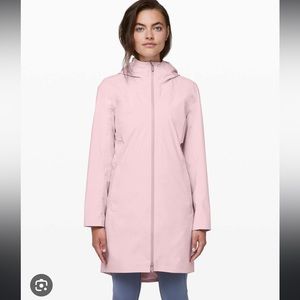 Lululemon rain rebel waterproof rain jacket. Size 8